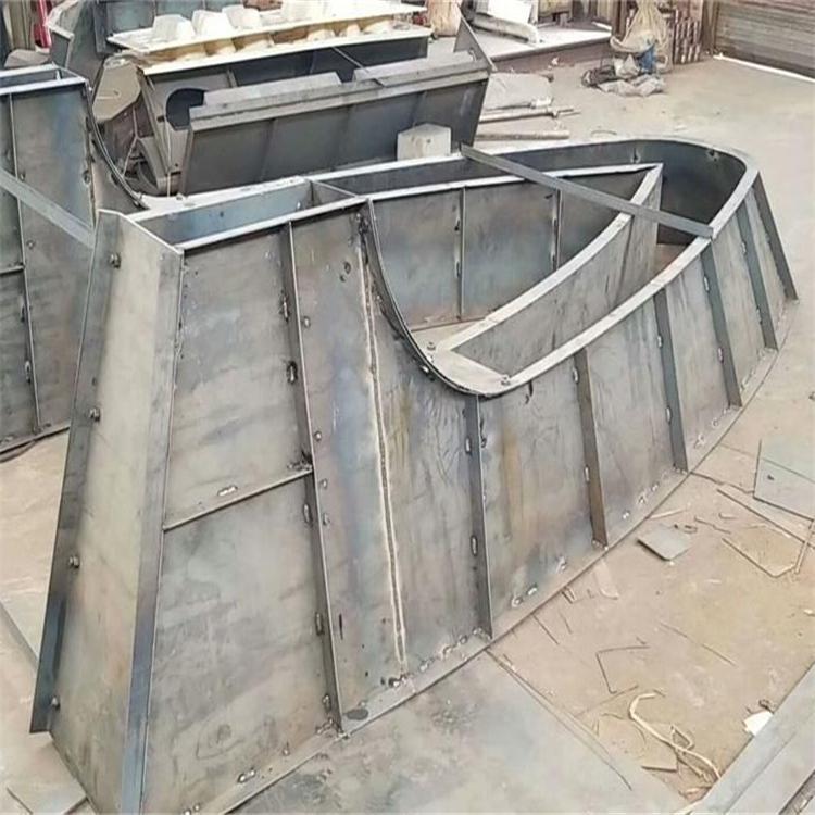 1587805572475415.jpg 高速收費(fèi)島模具2.jpg