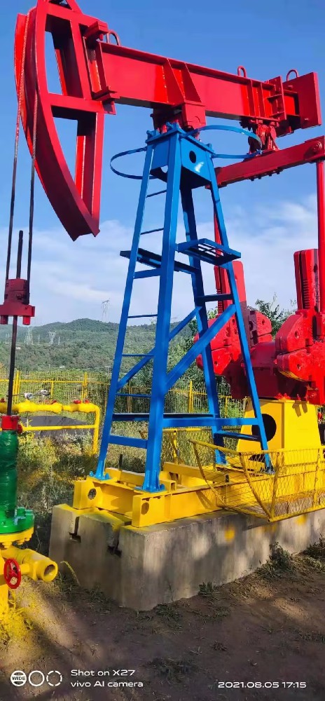 石油化工設(shè)備的守護神：醇酸磁漆