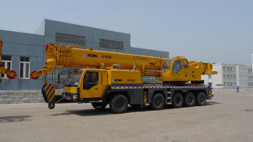 應急救援車輛刷新維護新選擇：醇酸改裝汽車漆的卓越表現