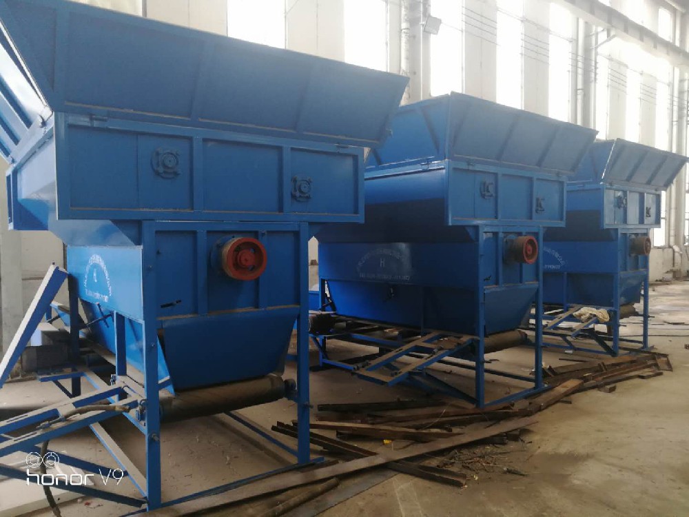 生物工程設(shè)備維護新選擇：醇酸防銹漆的性能與應用