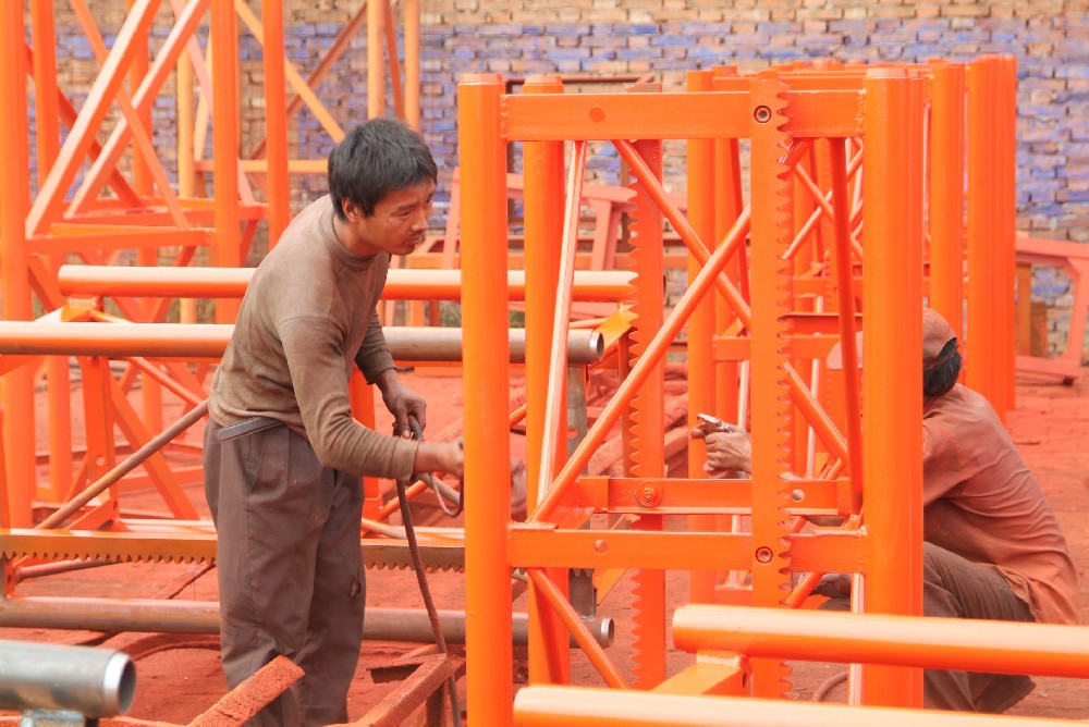 鋁材刷新維護新選擇：醇酸工業高光磁漆的卓越表現