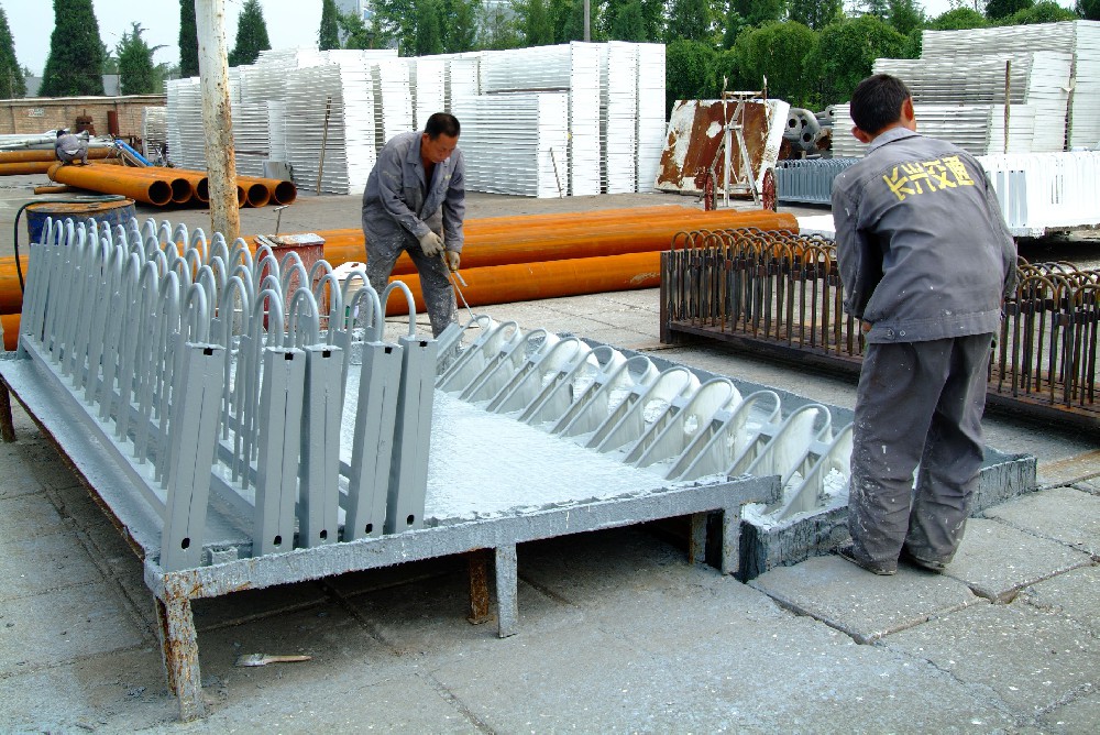 浸涂鋁合金新選擇：醇酸防銹漆的創(chuàng)新應(yīng)用