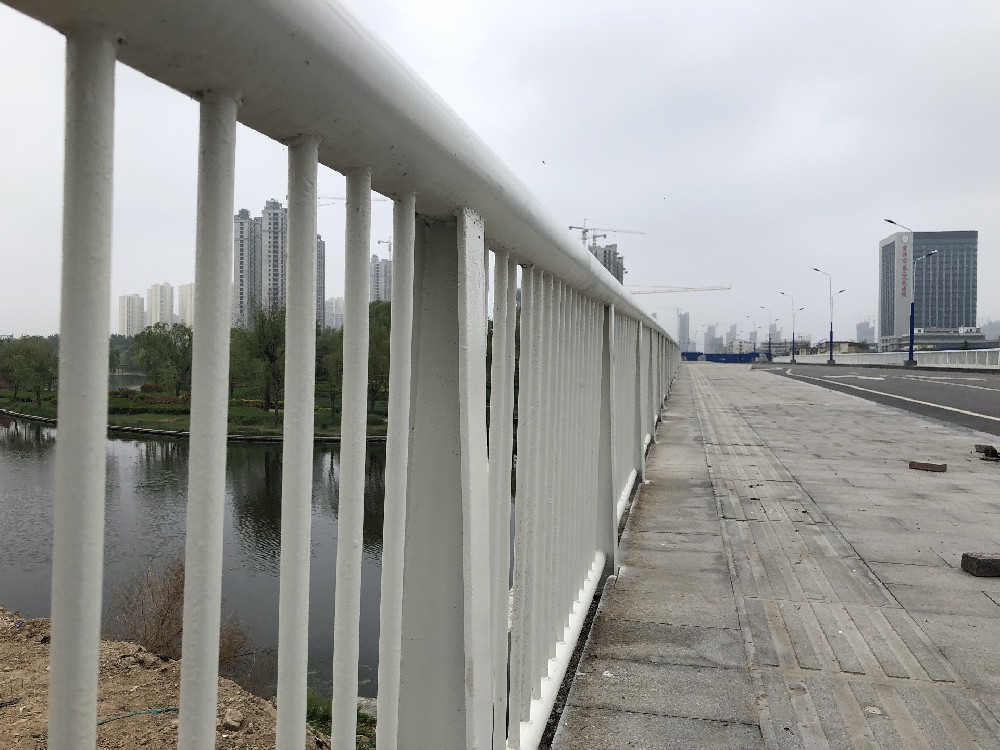 銅材之美，醇酸工業(yè)高光磁漆之選：煥新保護(hù)與裝飾并重