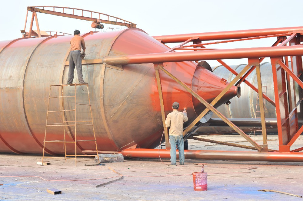 機械設(shè)備維護(hù)的智慧之選：醇酸防銹漆的卓越效能與應(yīng)用