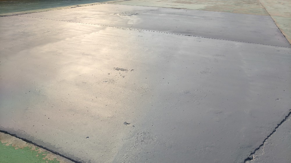 重塑水泥面新顏，晨虹醇酸改裝汽車漆引領創新風潮