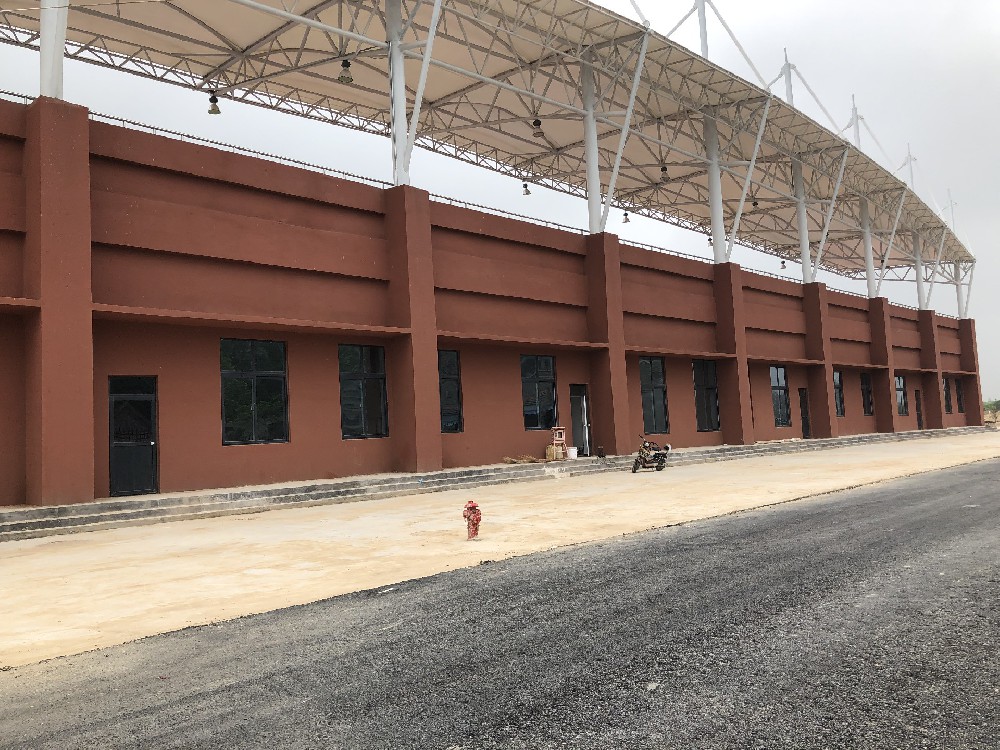 守護童心，彩繪夢想：探索幼兒園維護的理想之選——醇酸面漆