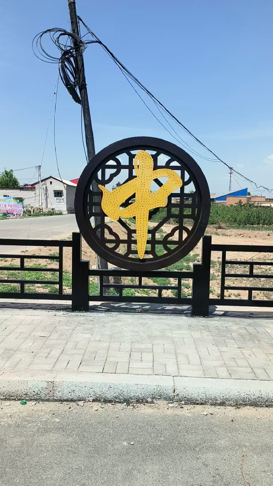 鐵藝新顏，持久守護：揭秘適合噴涂鐵的醇酸磁漆魅力