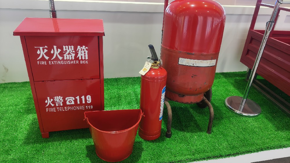 守護安全防線，晨虹醇酸面漆為公安消防設(shè)備添彩